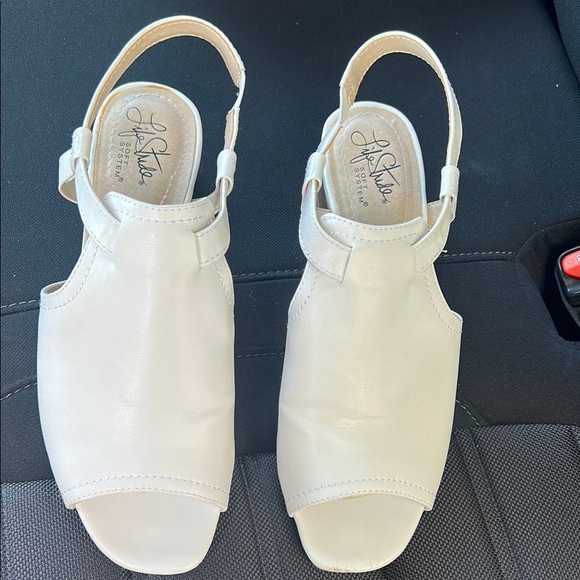 Women's White Sandals size 8 wide - Picture 1 of 5